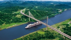 Круиз през Панамския канал